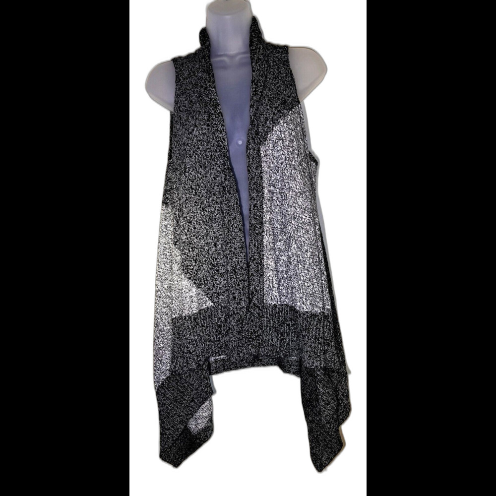 Turo by Vince Camuto Women’s Black/Grey Sleeveless Sweater Tunic Size M